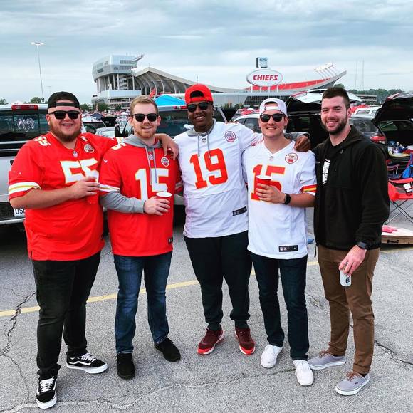 Meet your Posher, Josh - Picture 1 of 1